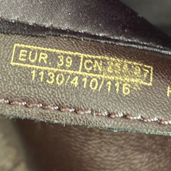 NWOT. Zara Brown Leather Ankle Boots. Kitten Heels. Size 8. - Picture 8 of 9